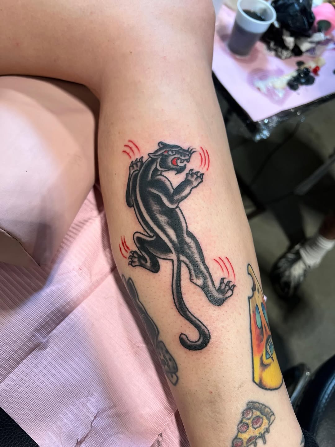 Tattoo by @leonetats โ american_traditional, illustrative