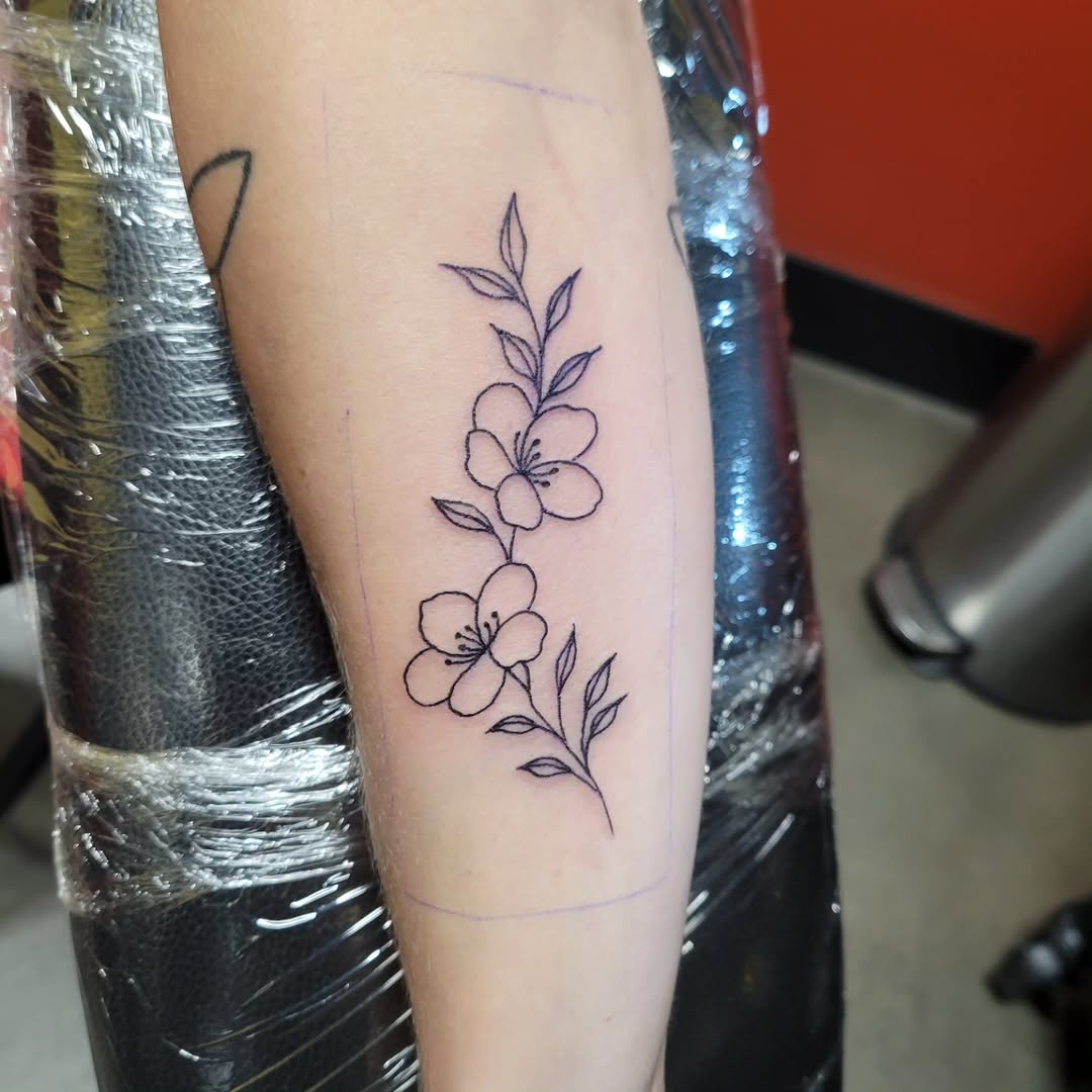 Tattoo by @nightmaristic — fine_line, illustrative