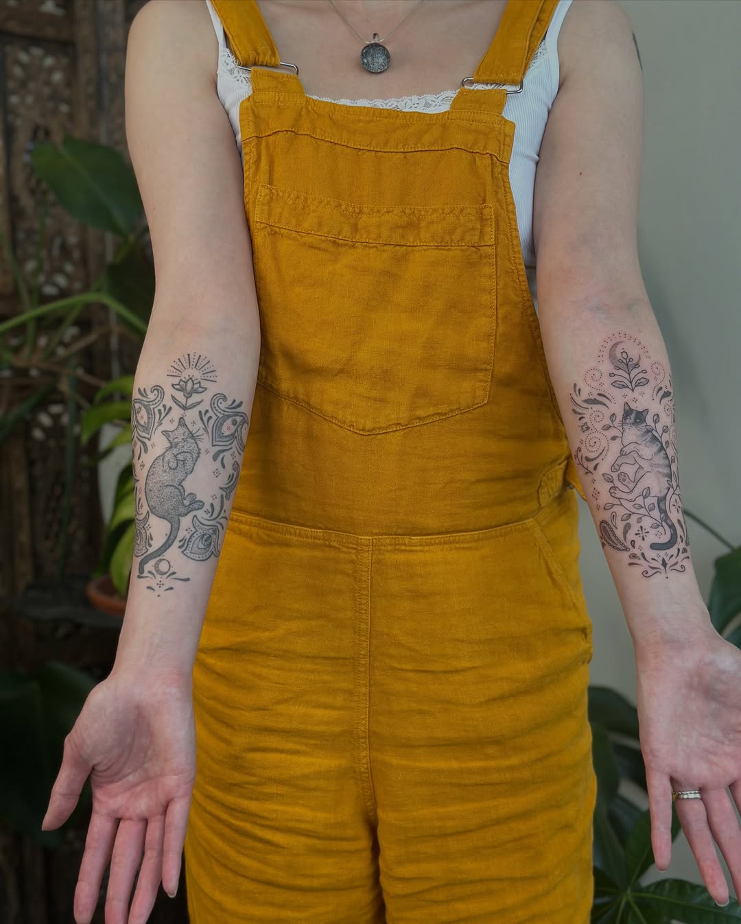 Tattoo by @santiagogdon β dotwork