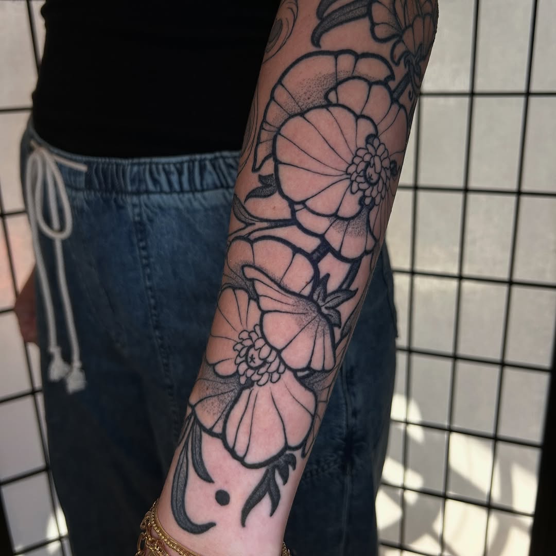 Tattoo by @catzilla_tattoos — black_and_grey, dotwork