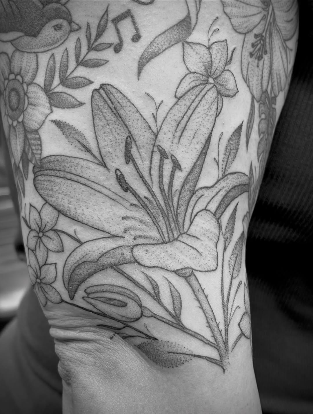 Tattoo by @jasonallenaz — dotwork