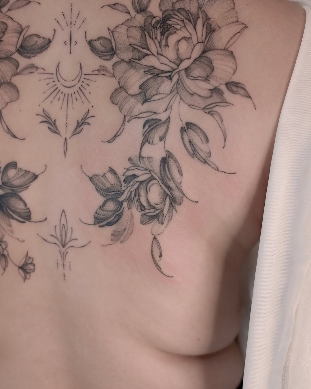 Tattoo by @joyxtattoo — illustrative, dotwork