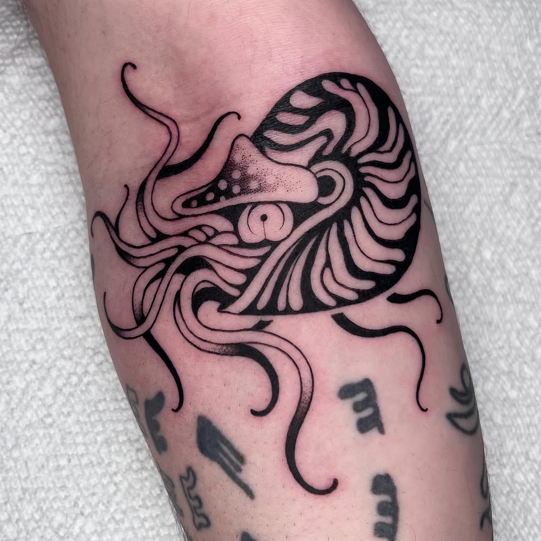 Tattoo by @carlavtattoos — blackwork, black_and_grey