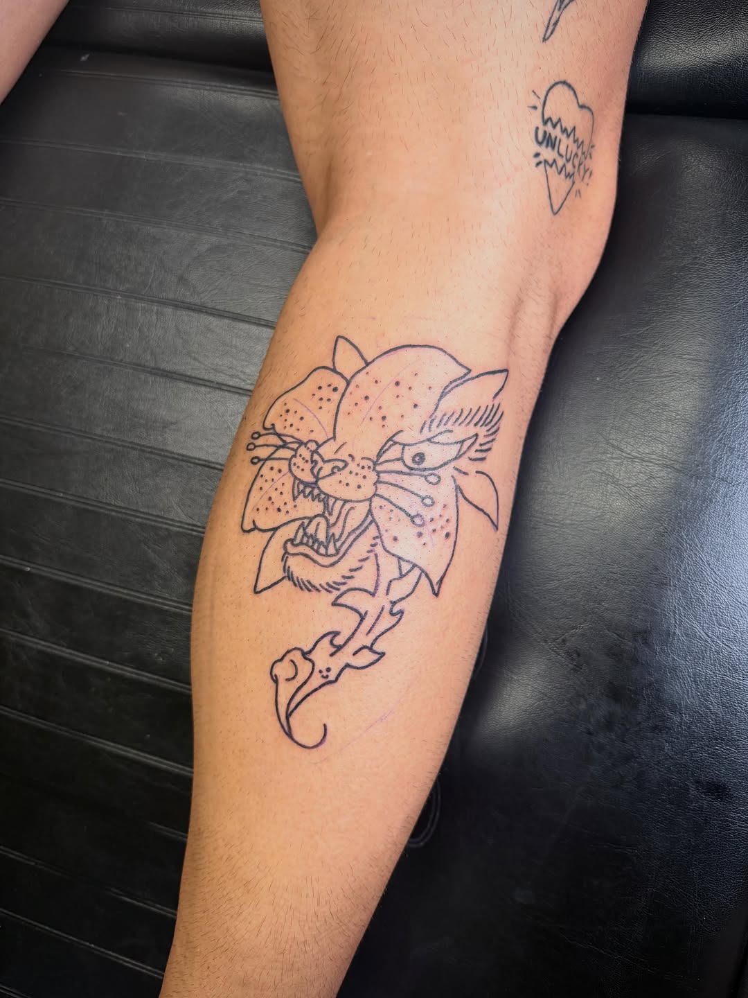 Tattoo by @saintsicaria — american_traditional