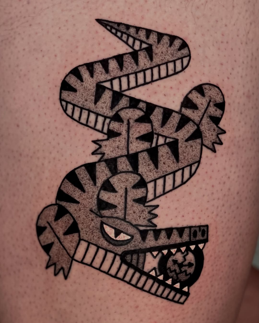 Tattoo by @rakataka.tattoo โ american_traditional
