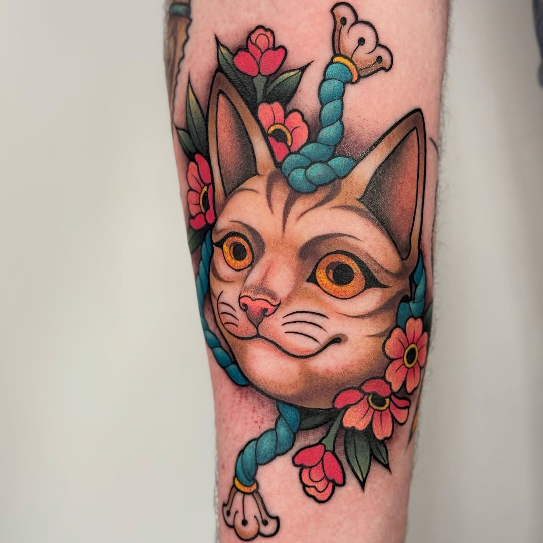 Tattoo by @taylorhealdtattoo โ neo_traditional