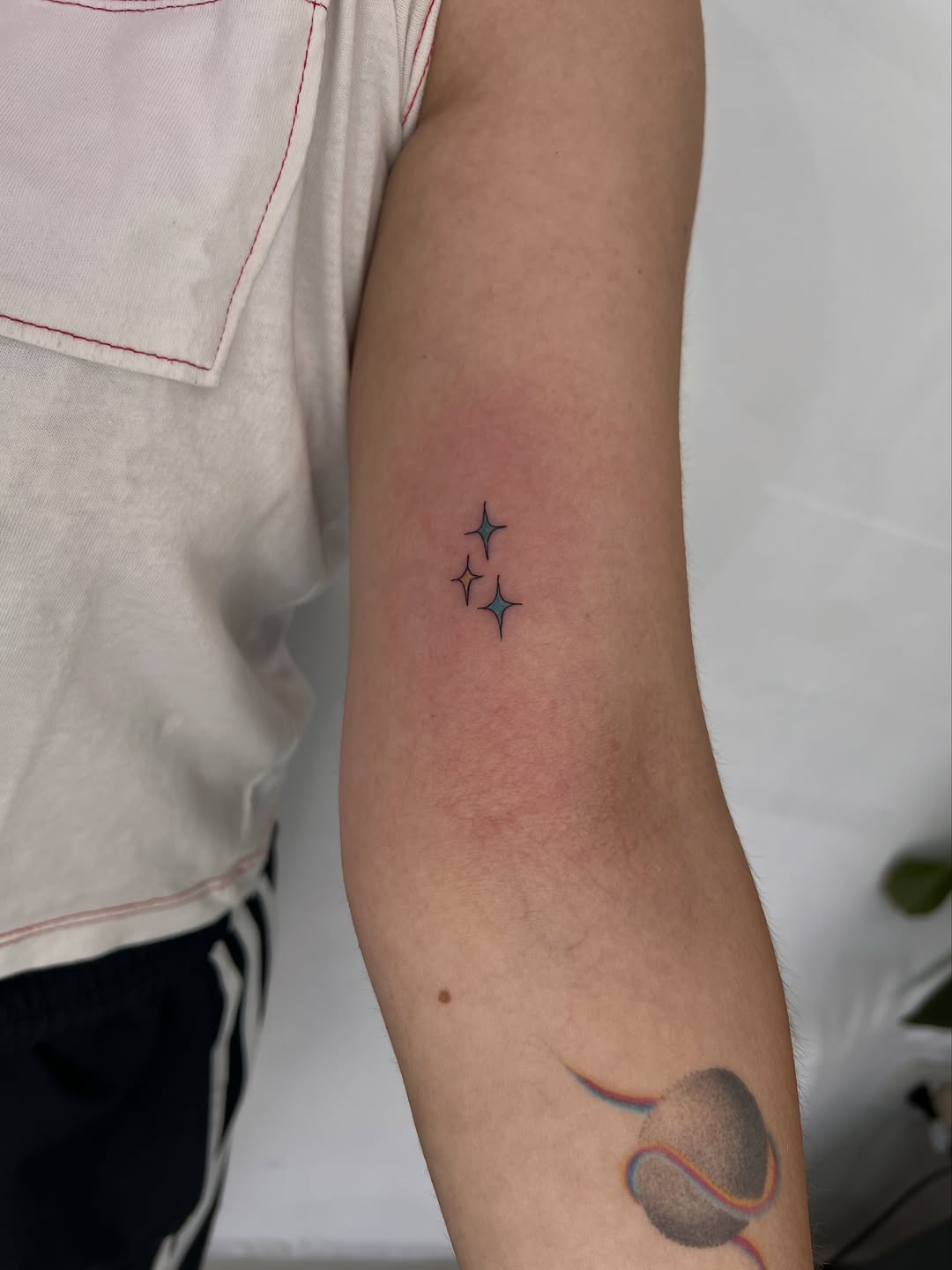 Tattoo by @eleana_tattooart — fine_line, minimalist