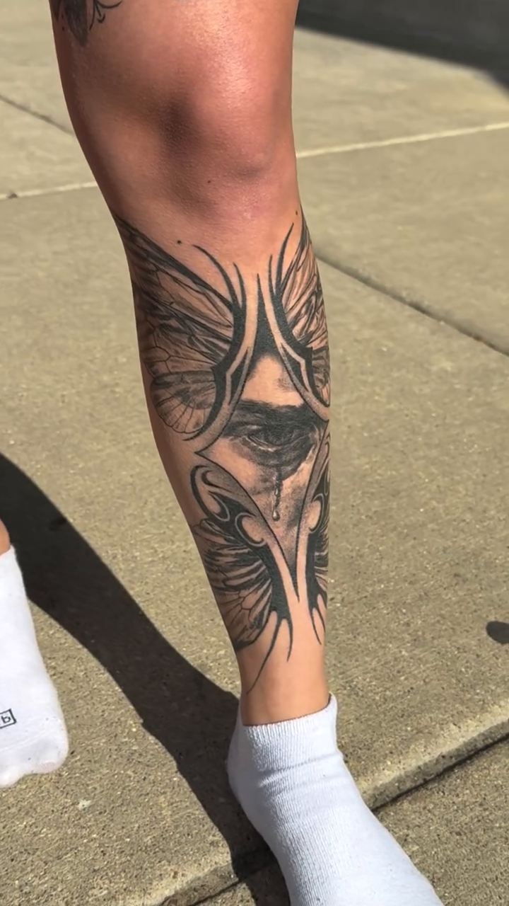 Tattoo by @the.jujueffect โ black_and_grey, realism