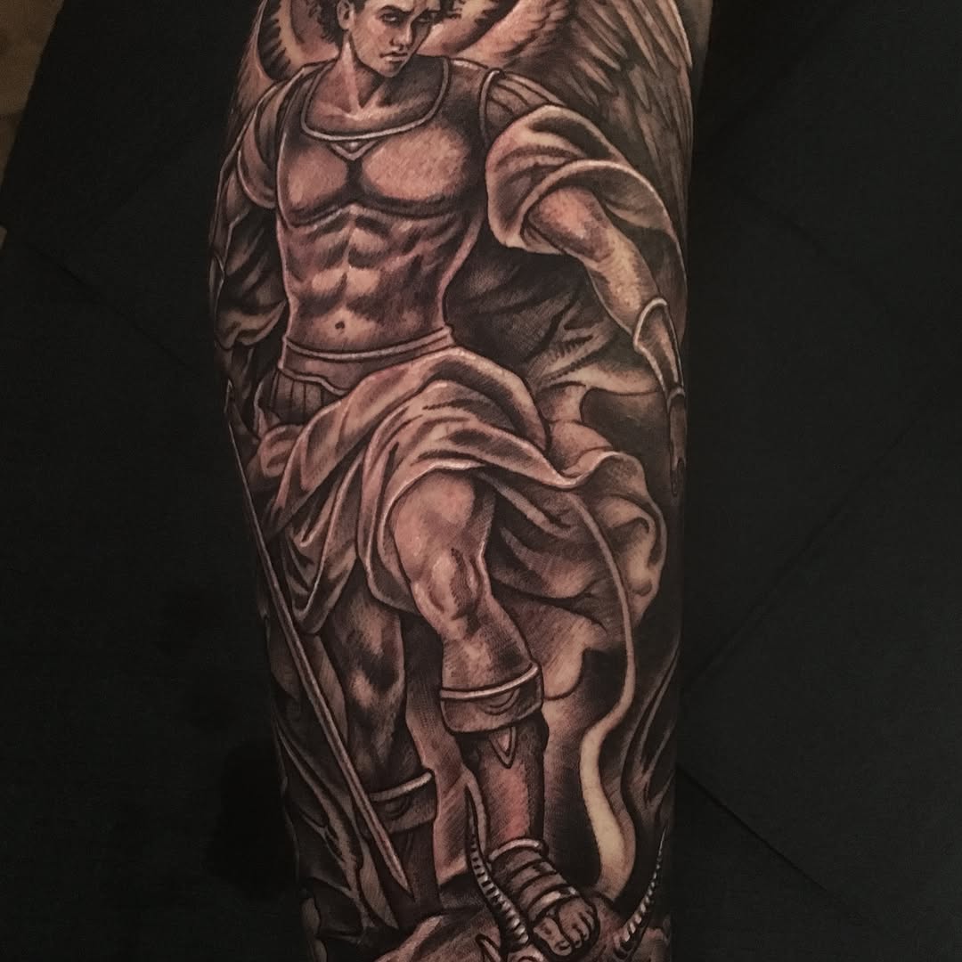 Tattoo by @josecalderonart — black_and_grey