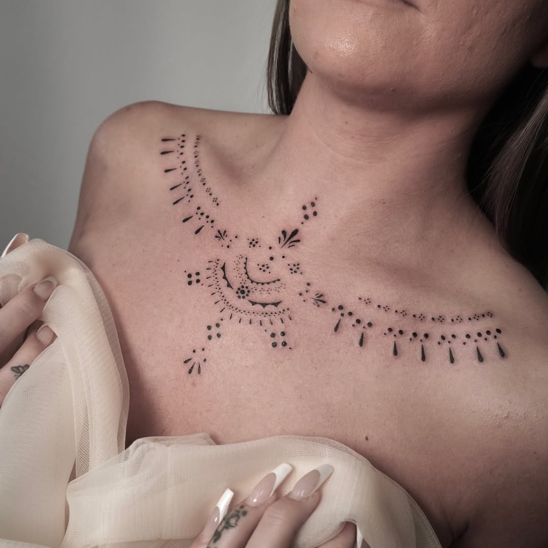 Tattoo by @diosa_tattoos_ — fine_line, ornamental
