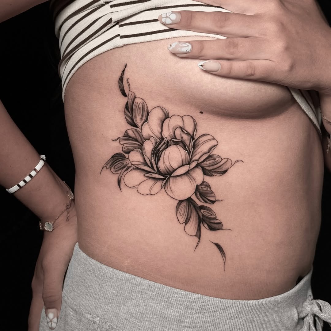 Tattoo by @diosa_tattoos_ — illustrative, black_and_grey