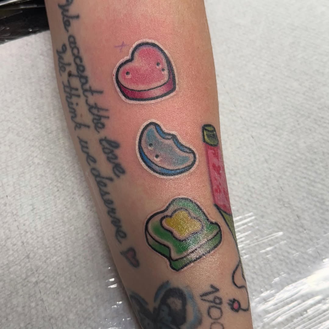 Tattoo by @thebeardedeagle β new_school