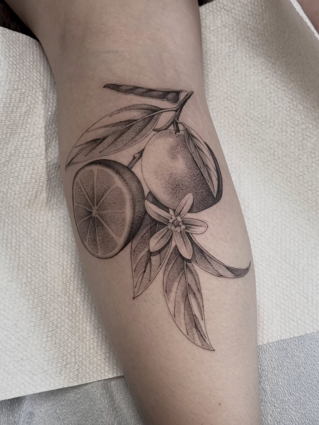 Tattoo by @jesskuesperttattoo — black_and_grey, realism