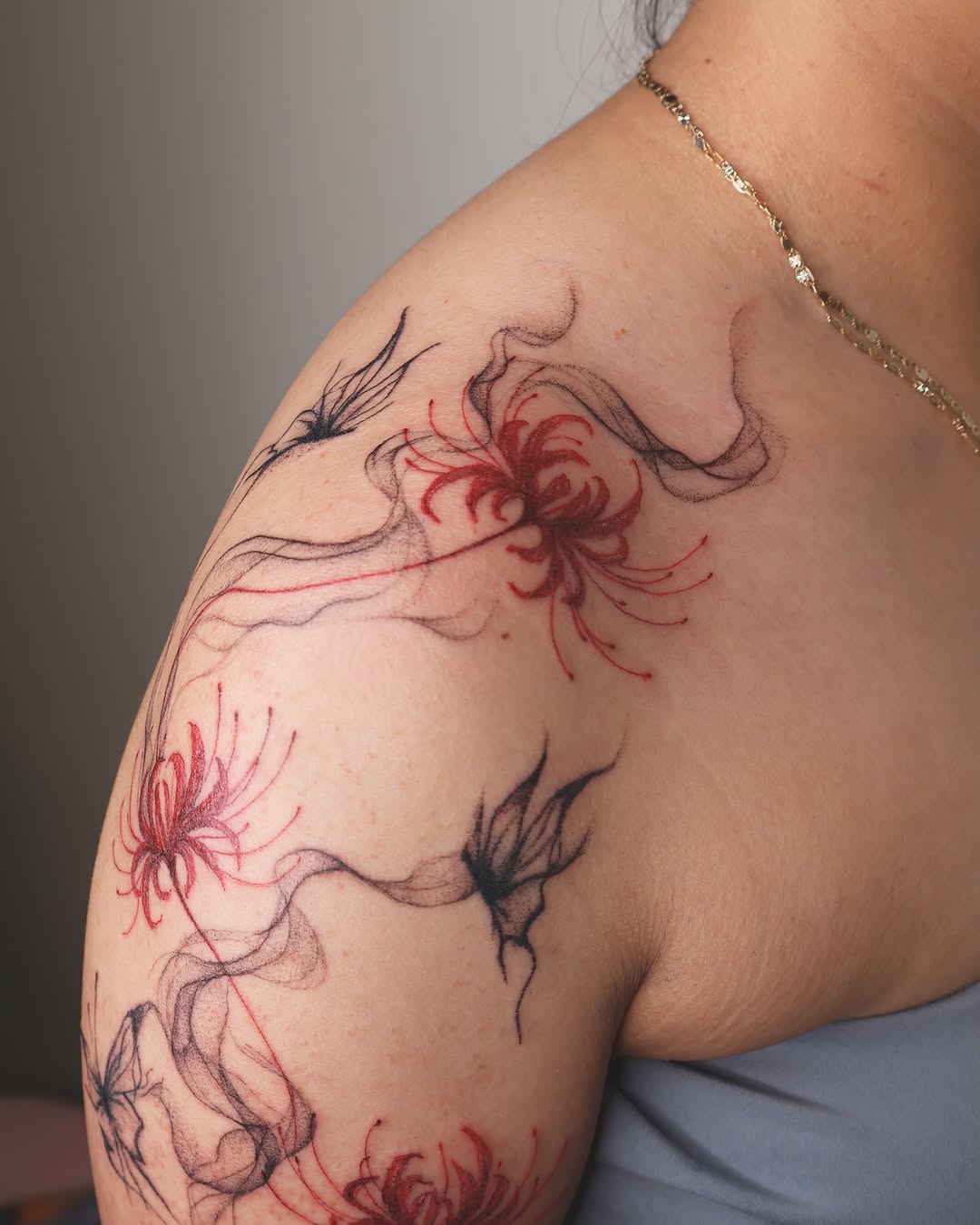 Tattoo by @divinebeautybarbyaly — fine_line, dotwork