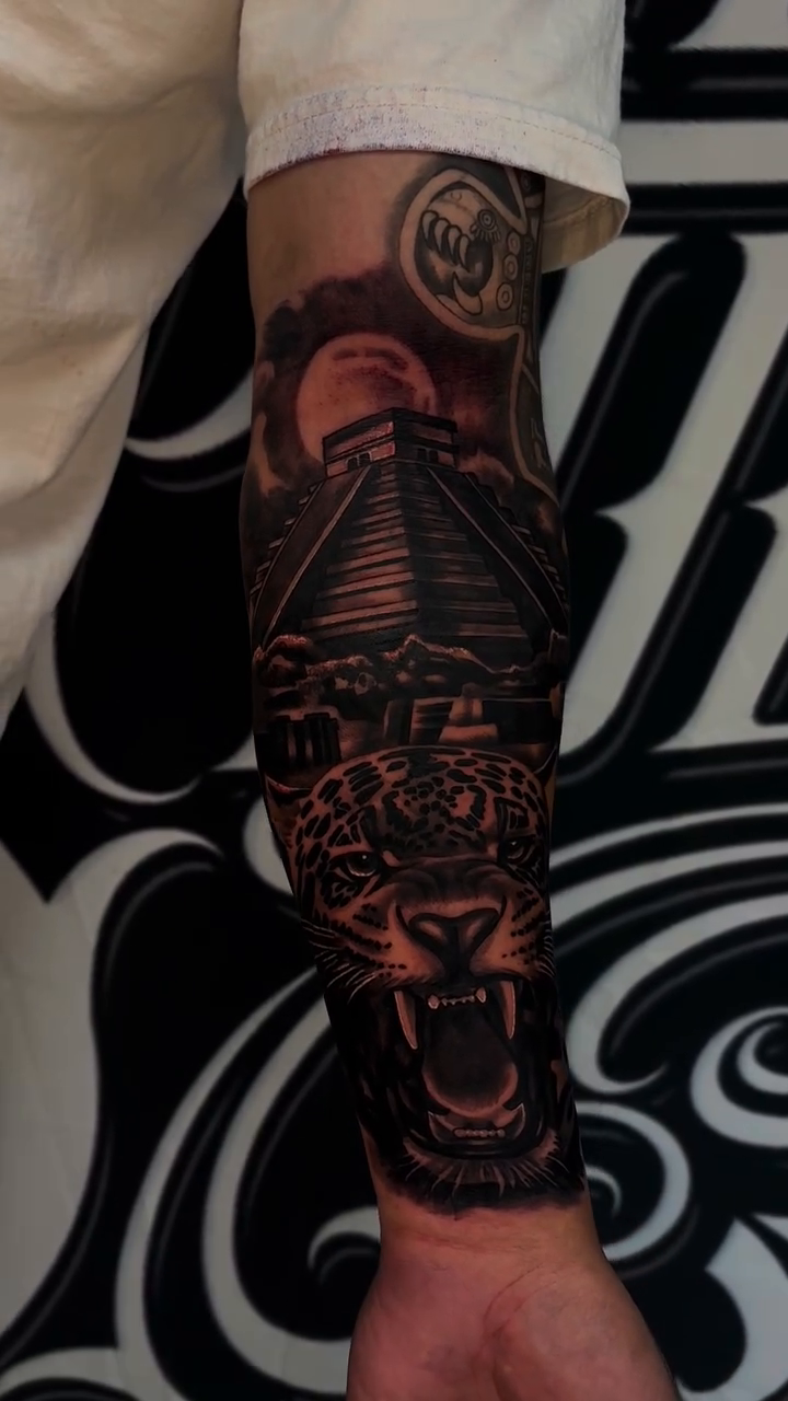 Tattoo by @deeloc_ink — blackwork, realism