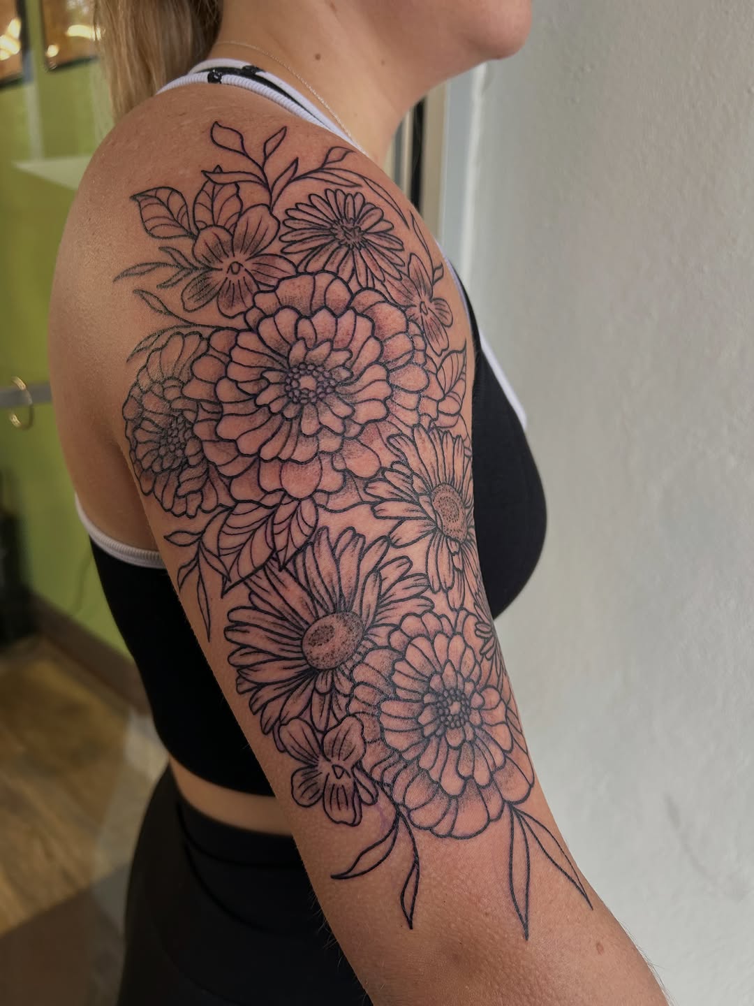 Tattoo by @stabbing_strawberries โ fine_line