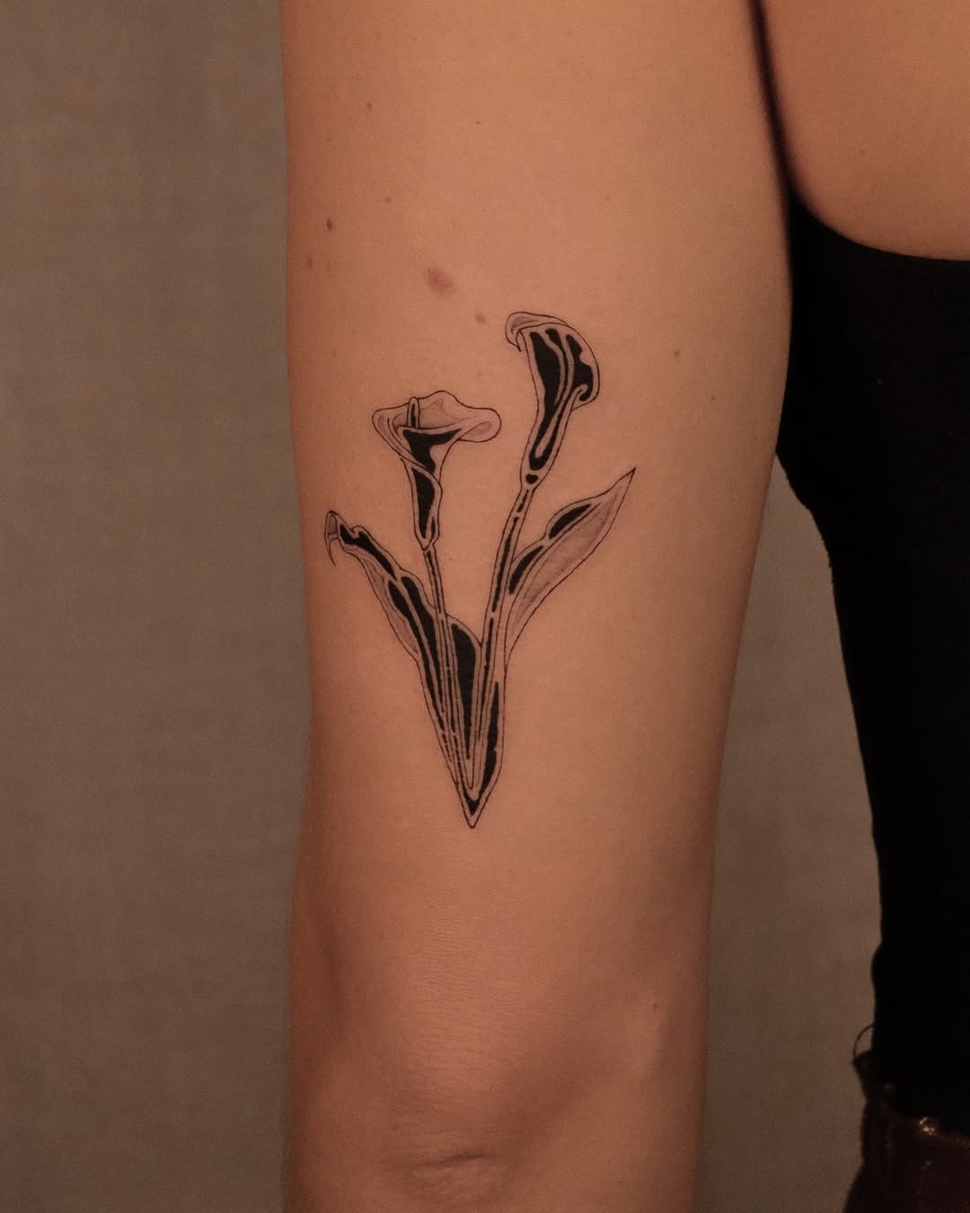 Tattoo by @wabisabi_ttt — black_and_grey, realism