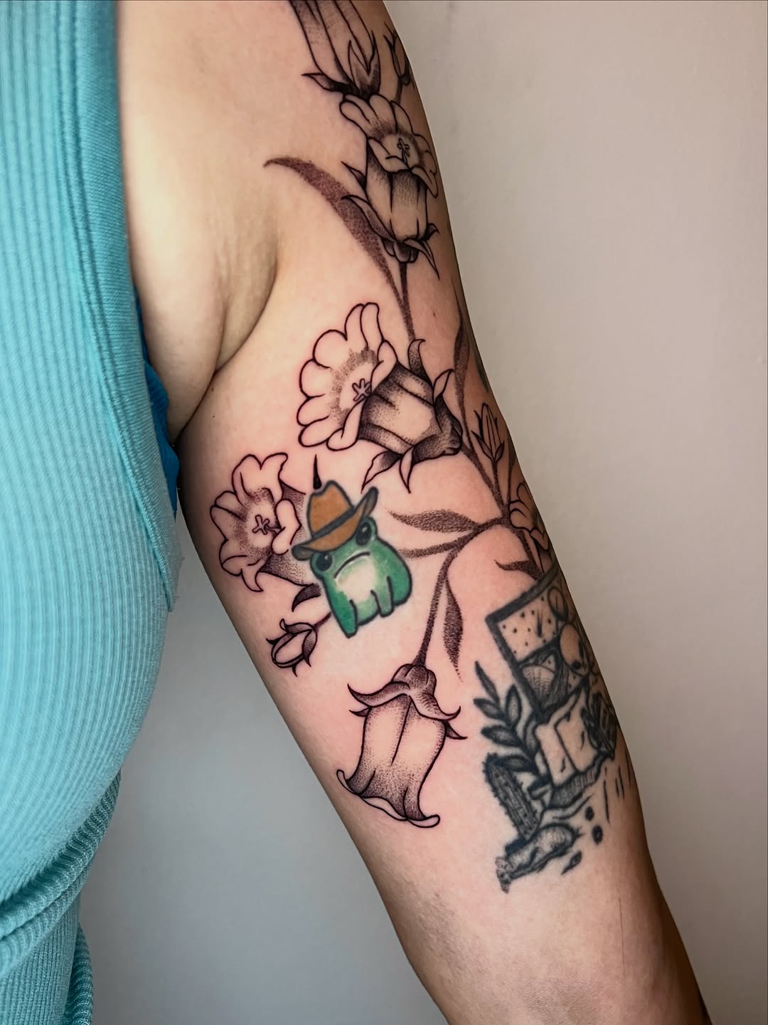 Tattoo by @bloodkimchi β black_and_grey