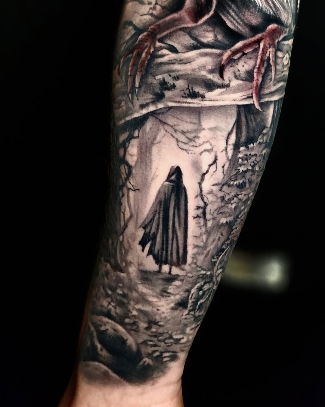 Tattoo by @su.tattoos_ — realism, dark_realism