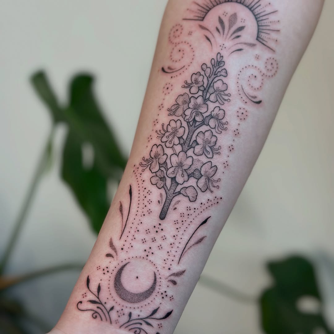 Tattoo by @santiagogdon β fine_line, dotwork