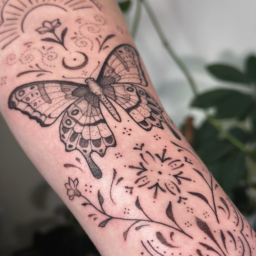 Tattoo by @santiagogdon β blackwork