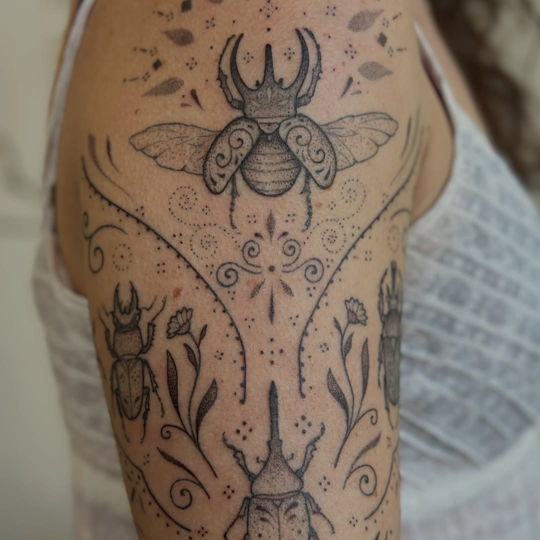 Tattoo by @santiagogdon β dotwork