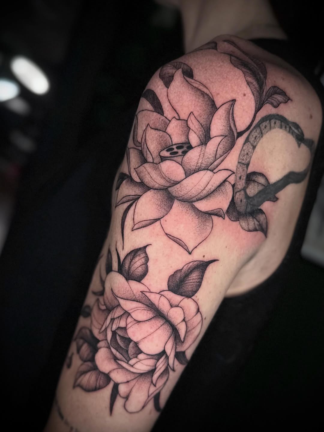 Tattoo by @thundercvt — black_and_grey