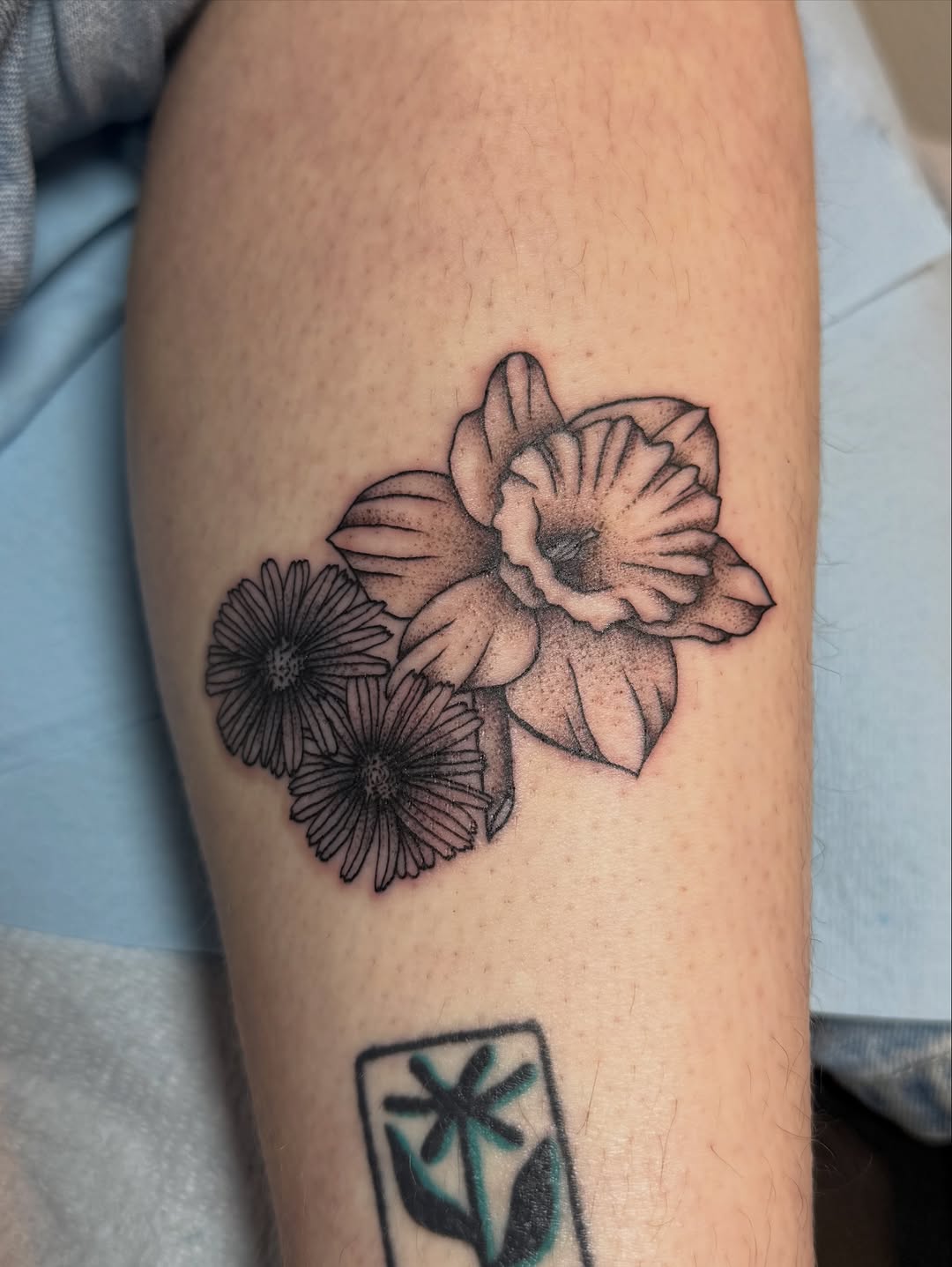 Tattoo by @jenpokes β black_and_grey