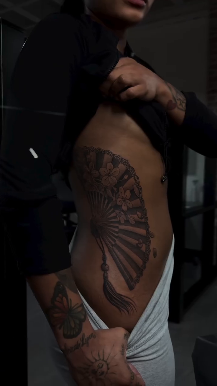 Tattoo by @marlisatattoo — japanese_irezumi, blackwork