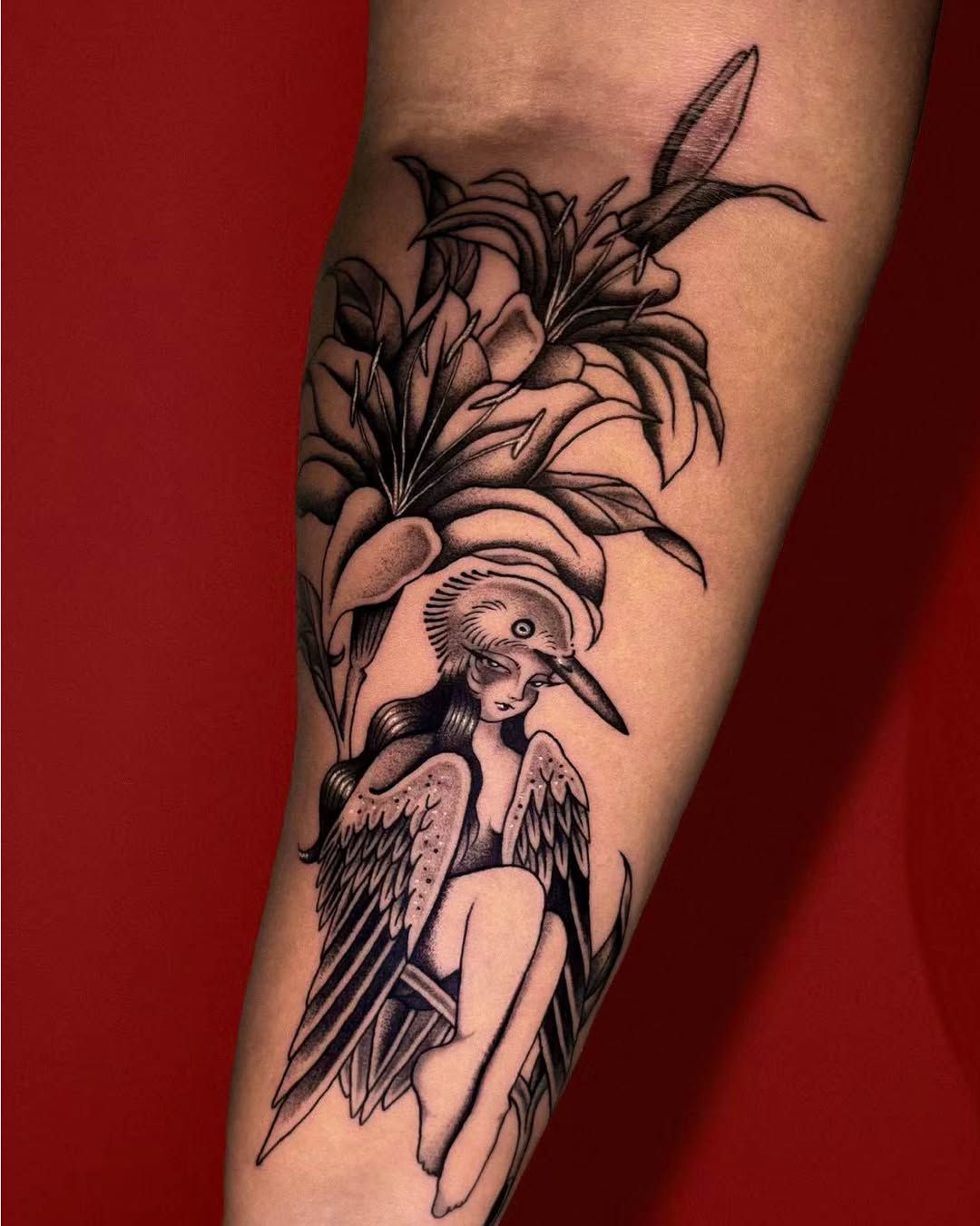 Tattoo by @dayninestattoo — neo_traditional, black_and_grey
