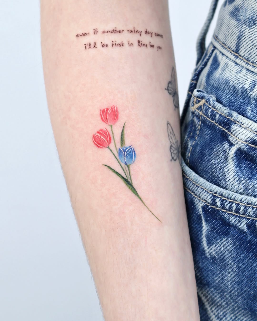Tattoo by @tattooist_mora — fine_line, watercolor