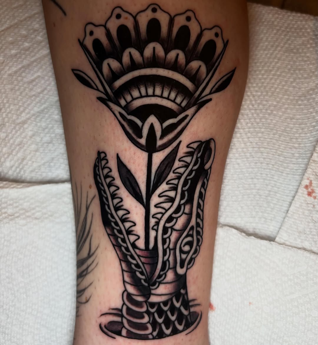 Tattoo by @isantotattoo — american_traditional