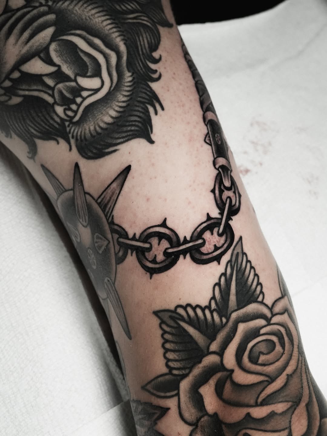 Tattoo by @robinson.tattoo โ american_traditional, black_and_grey