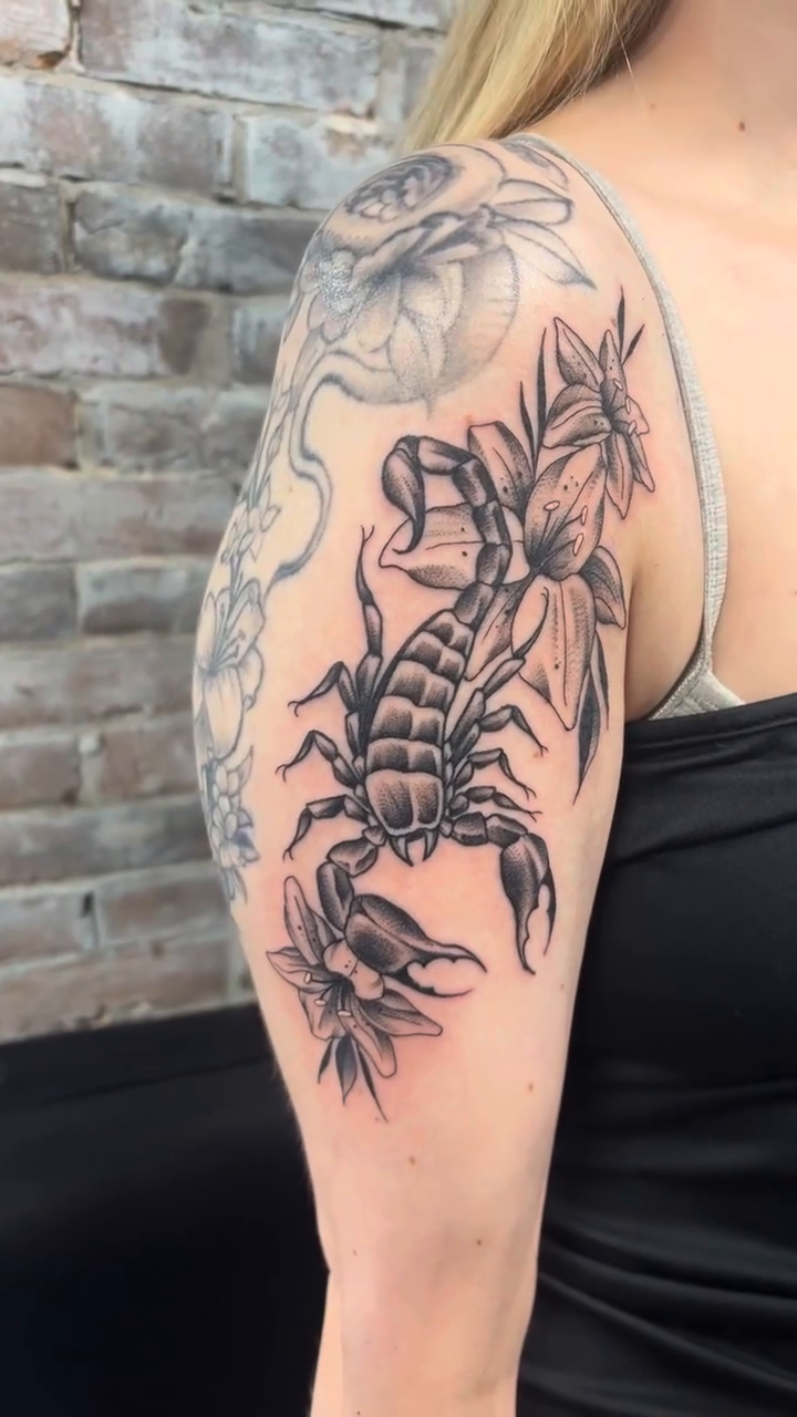 Tattoo by @crab_tatts โ black_and_grey
