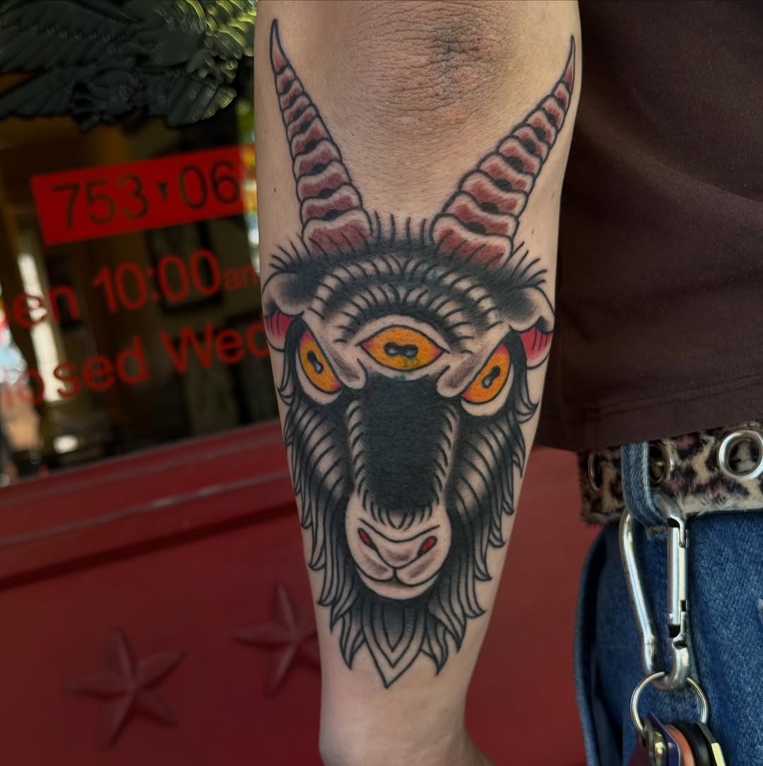 Tattoo by @kayzzentat2 — american_traditional, illustrative