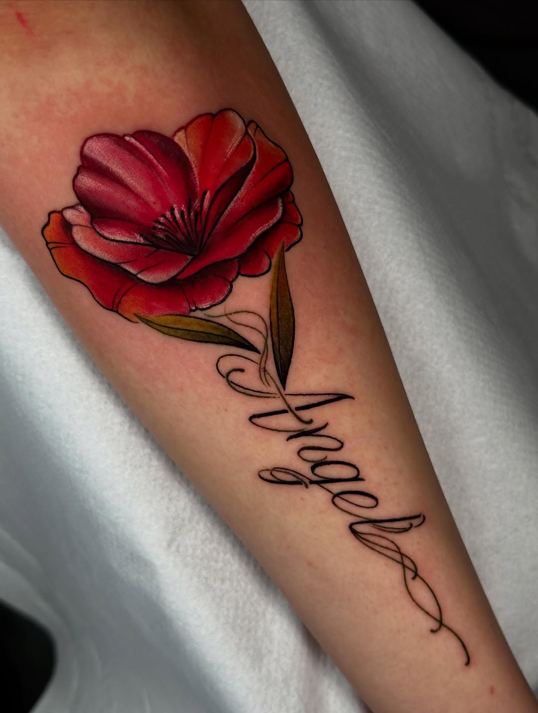 Tattoo by @lajirafa_tattoo — lettering_script
