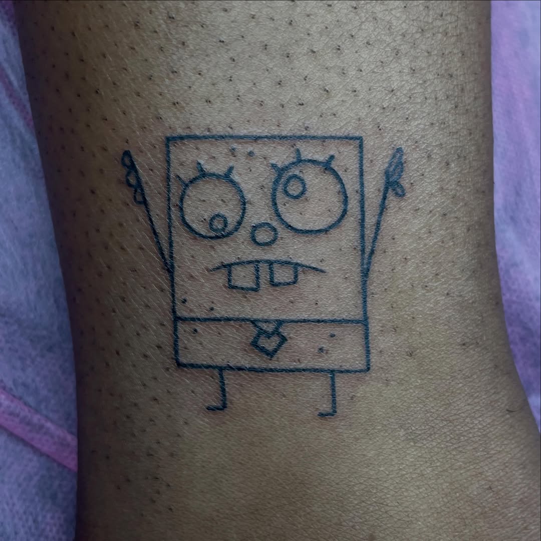 Tattoo by @batc0ffin — minimalist