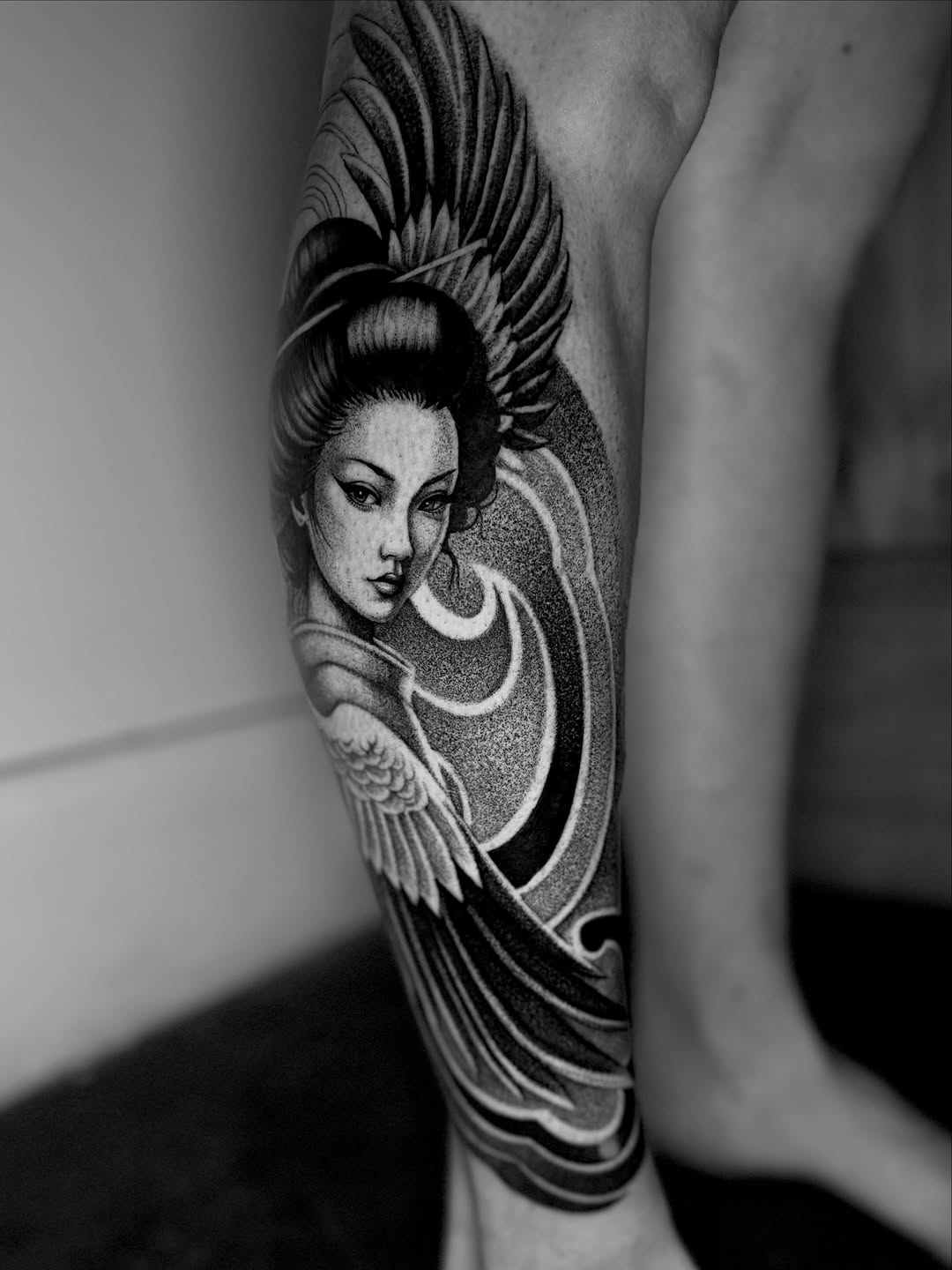 Tattoo by @mendoza.tattoo โ black_and_grey, dotwork