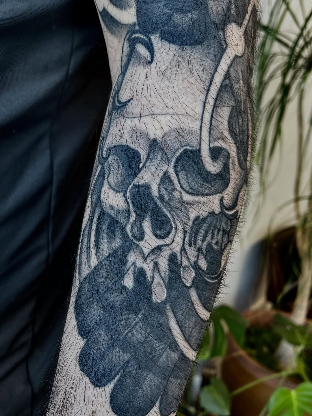 Tattoo by @samanthacastrovinci — black_and_grey, realism
