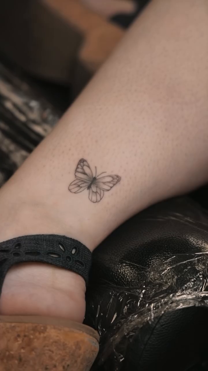 Tattoo by @wildcoyoteco — fine_line, minimalist