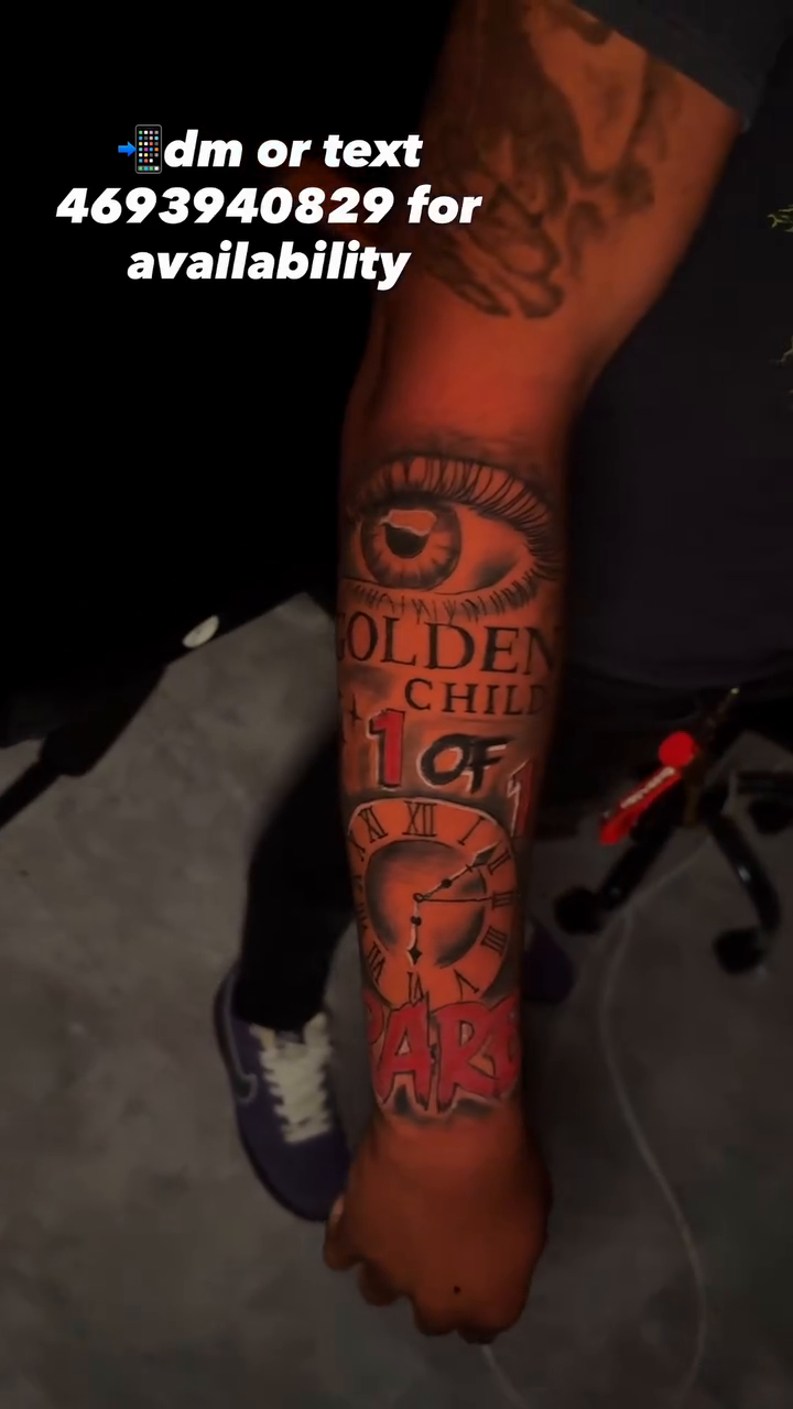 Tattoo by @eye4ii — black_and_grey