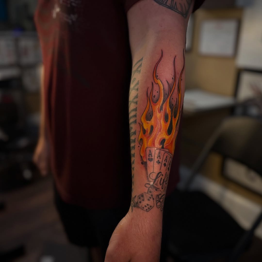 Tattoo by @xcujoxtattooer β american_traditional