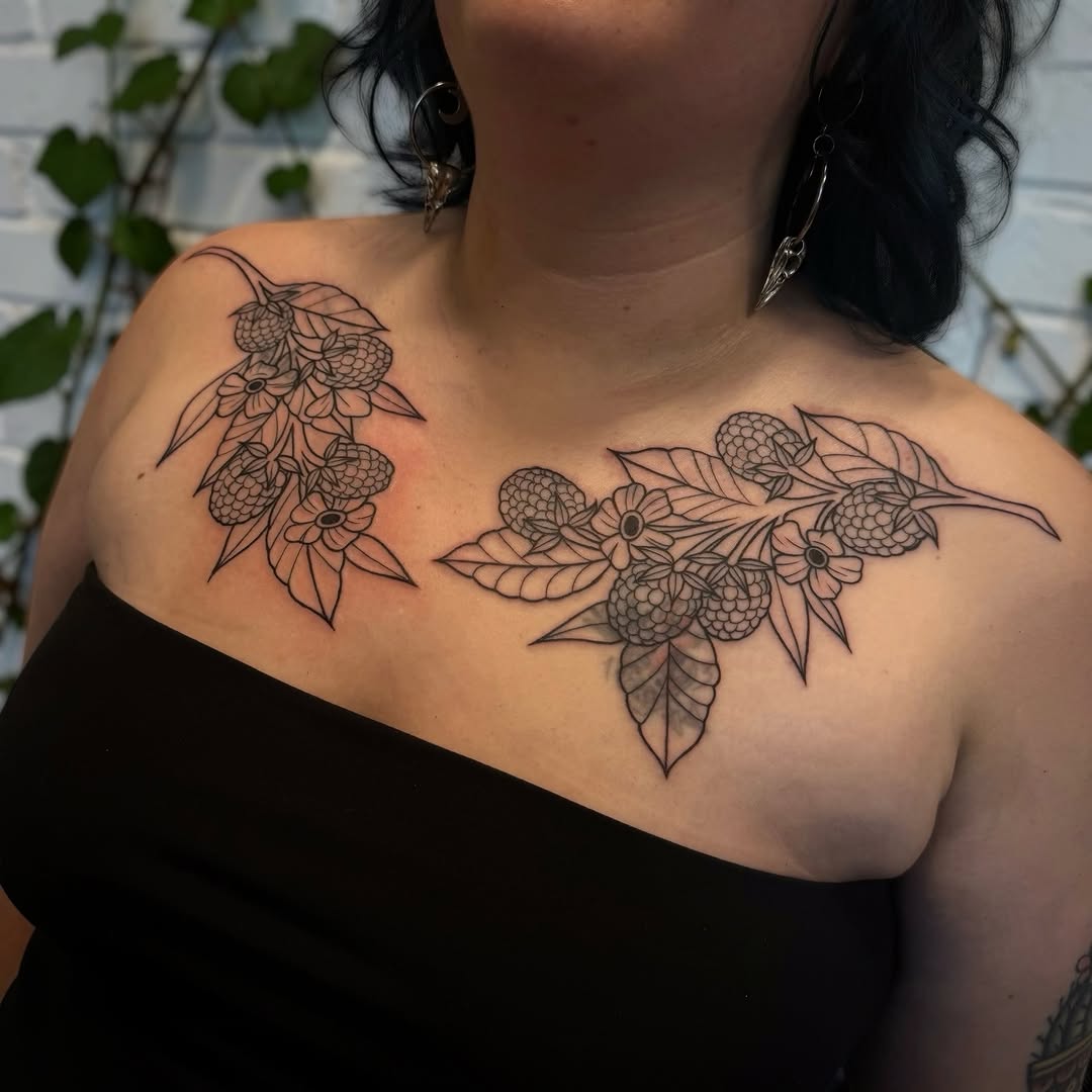 Tattoo by @daphnelovetattoo — fine_line, black_and_grey