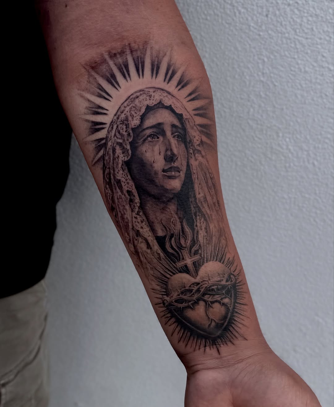 Tattoo by @tatt2dlaluna — realism, black_and_grey