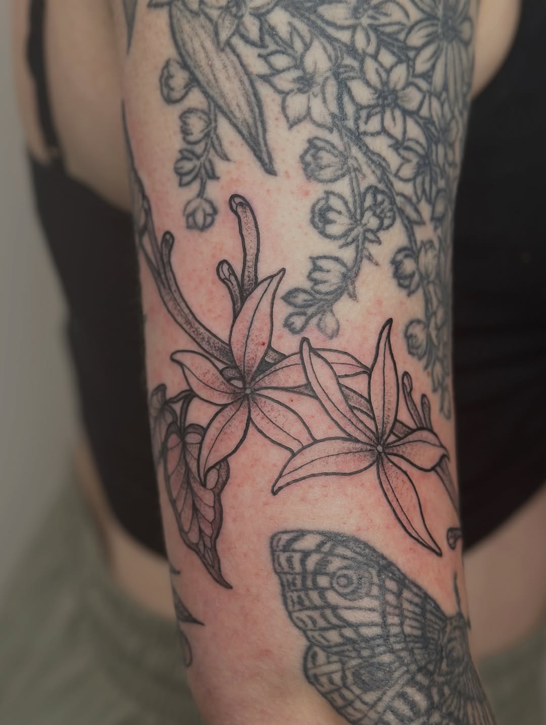 Tattoo by @gabymariatattoo — blackwork