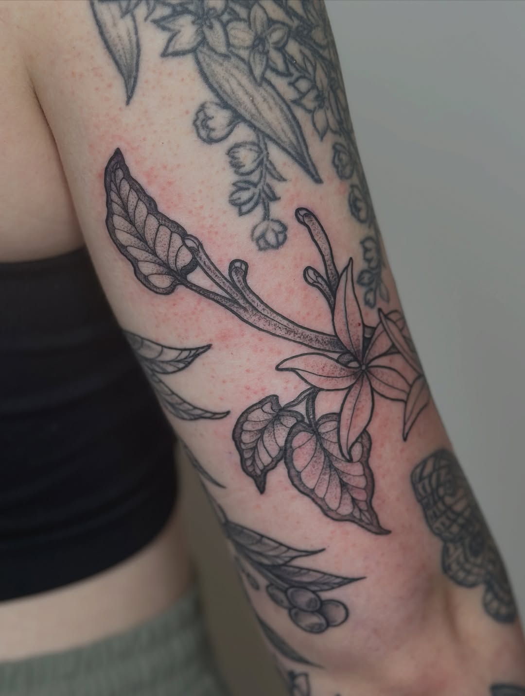 Tattoo by @gabymariatattoo — blackwork