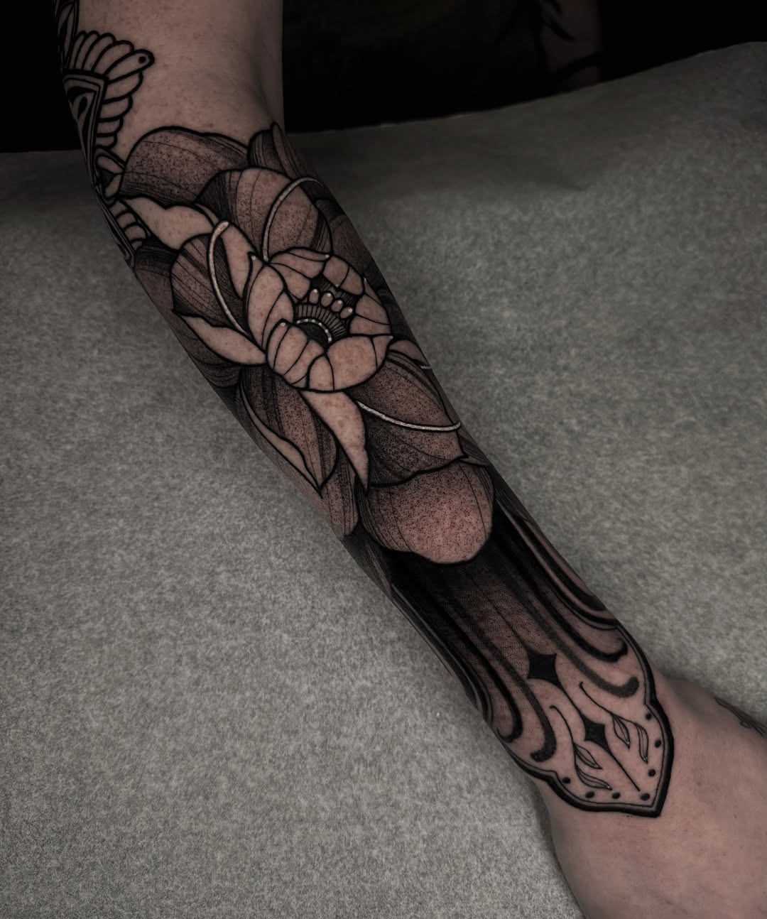 Tattoo by @alexx.arte โ black_and_grey, illustrative