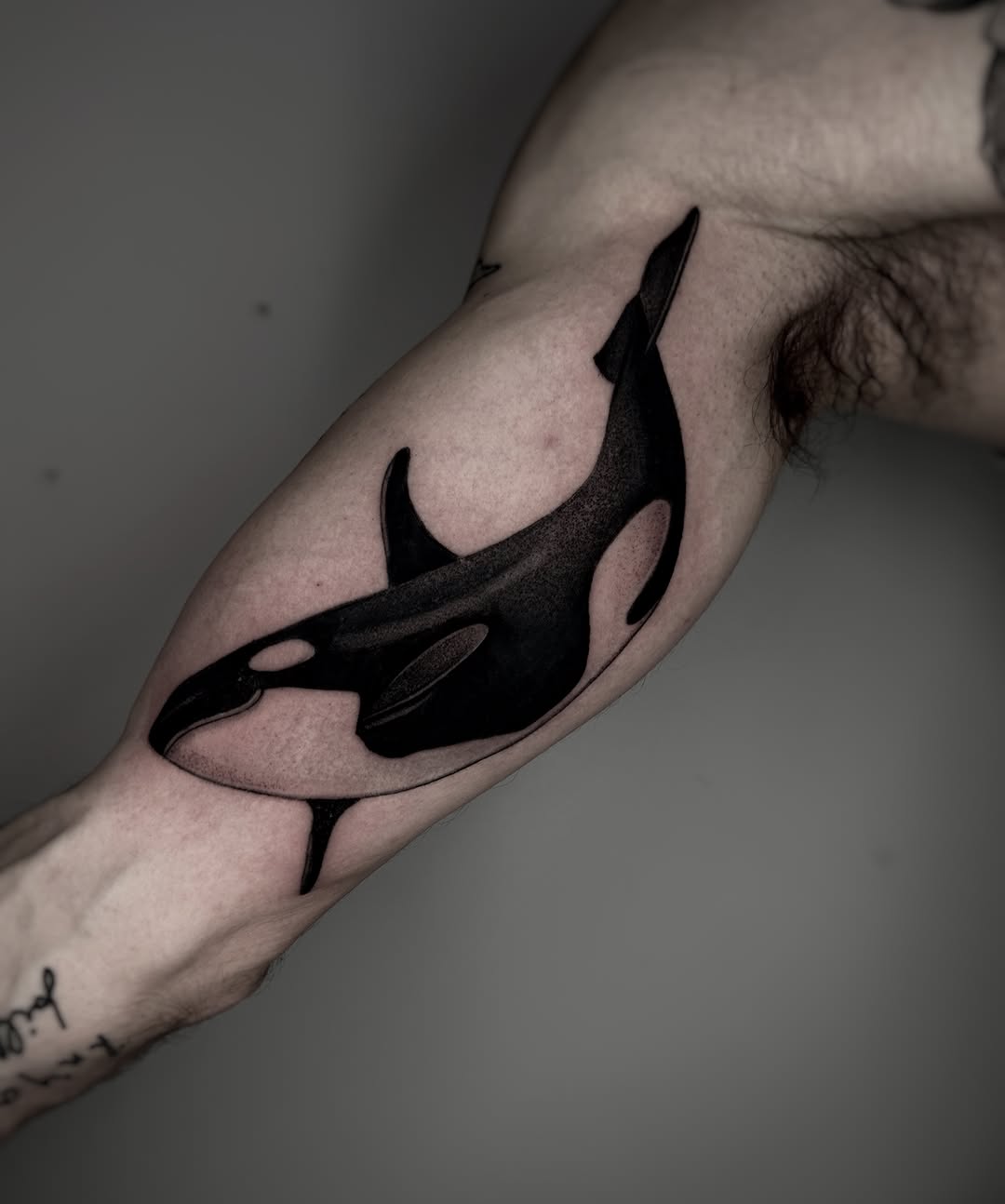 Tattoo by @alexx.arte โ blackwork, realism