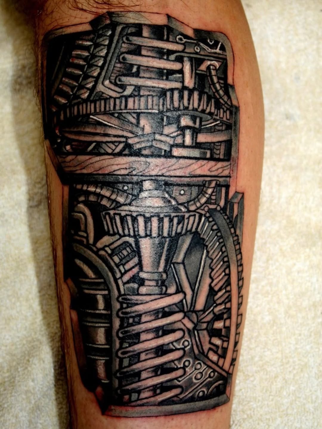 Tattoo by @kaptainbubbles — realism