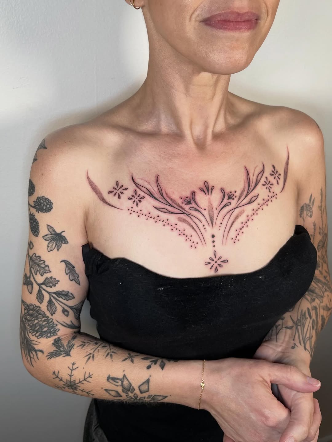 Tattoo by @elisatatts β fine_line, dotwork